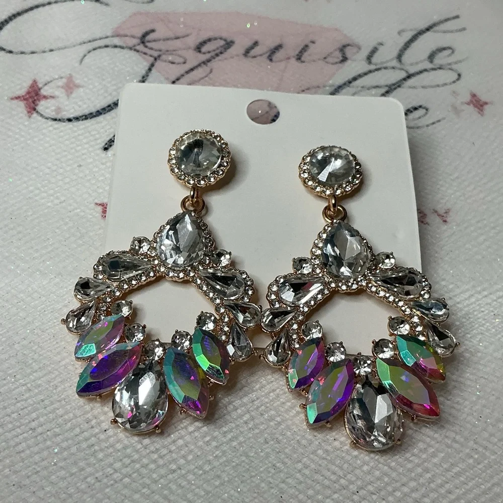 💖 Iridescent Aurora Borealis Crystal Drop Earrings